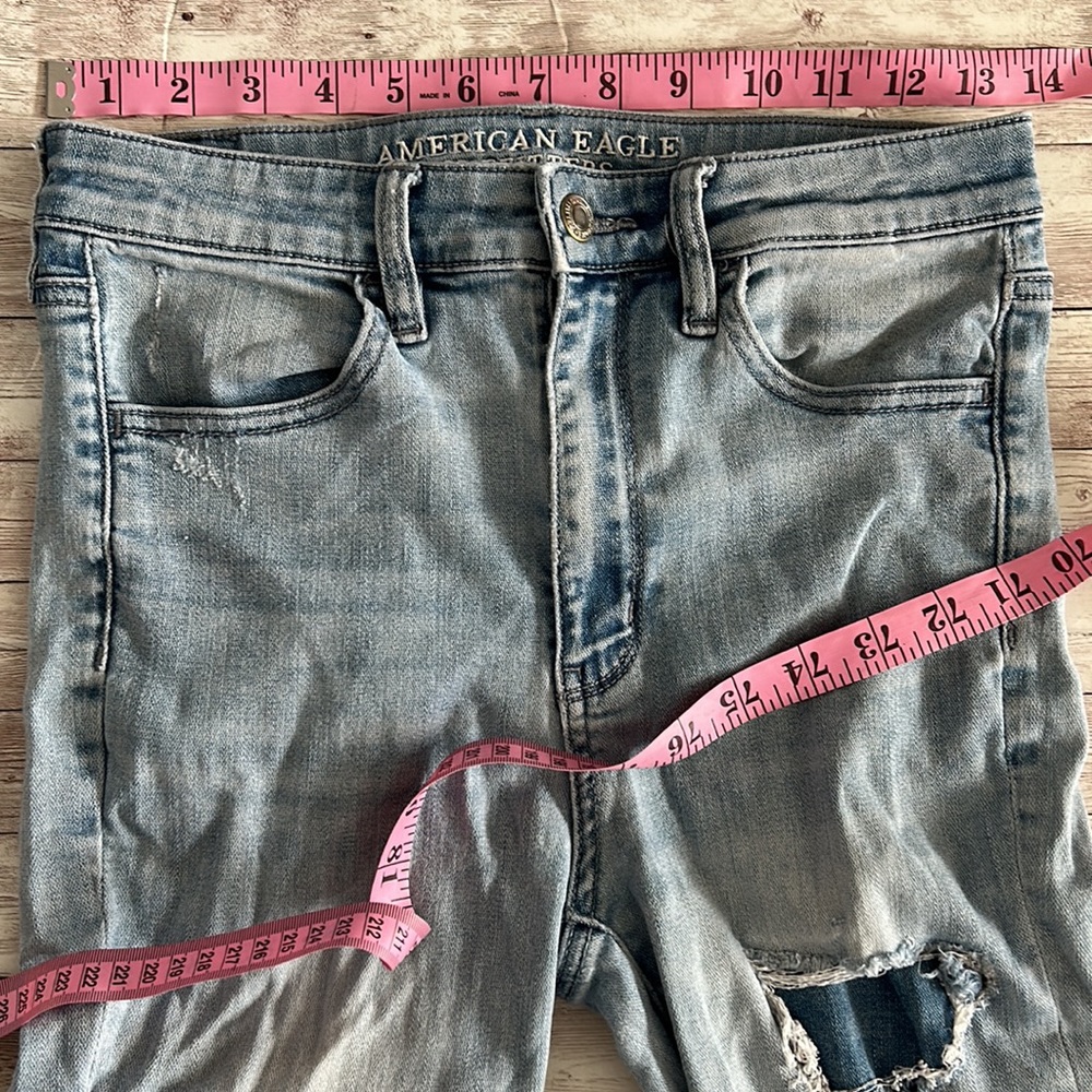 American Eagle Outfitters Light Wash Distressed Super Hi Rise Jeggings Jeans - Picture 6 of 9
